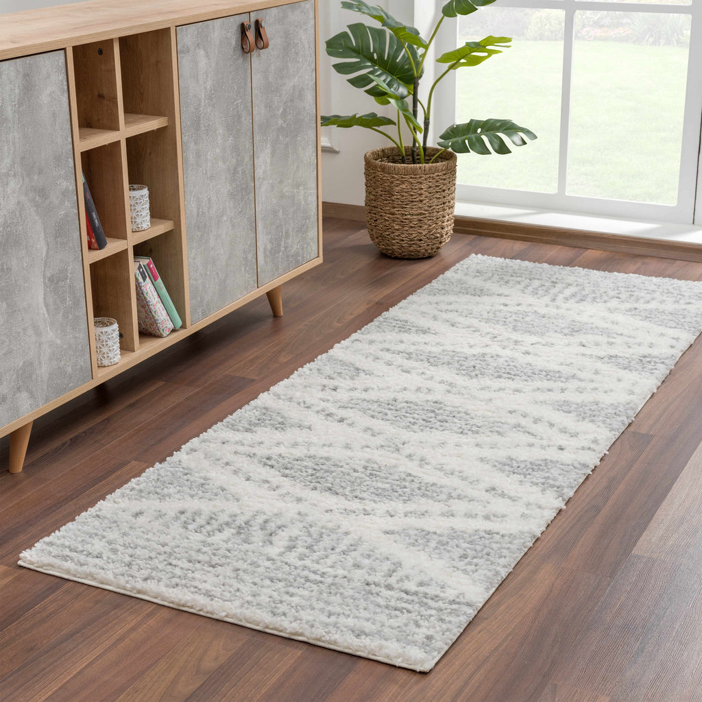 Hauteloom Gala HGACGALAB31 Gray Machine Made Polypropylene Rug