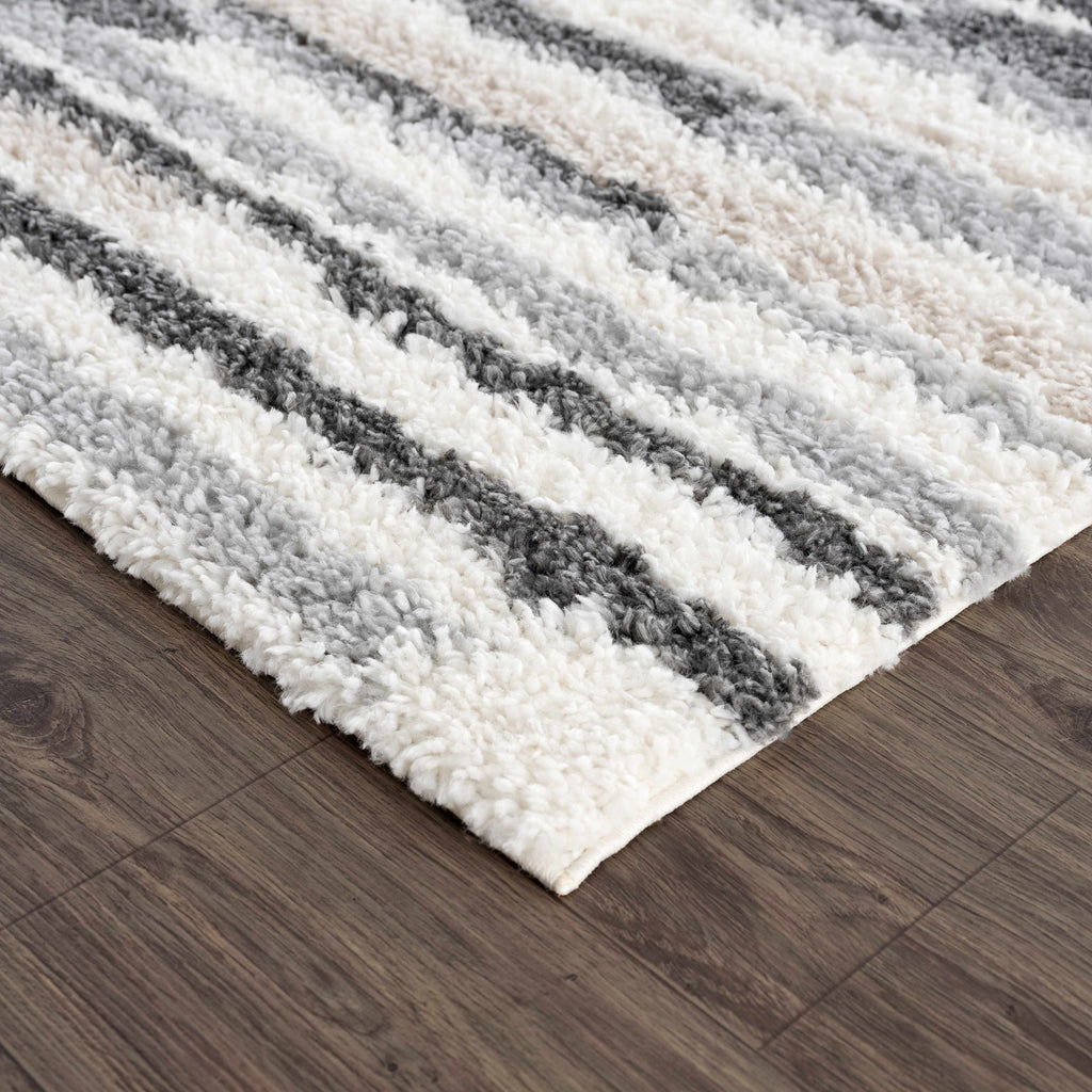 Hauteloom Zoya HGACZOYA883 Cream Machine Made Polypropylene Rug