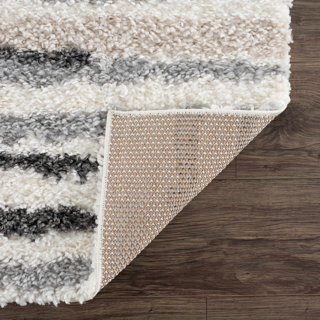 Hauteloom Zoya HGACZOYA883 Cream Machine Made Polypropylene Rug