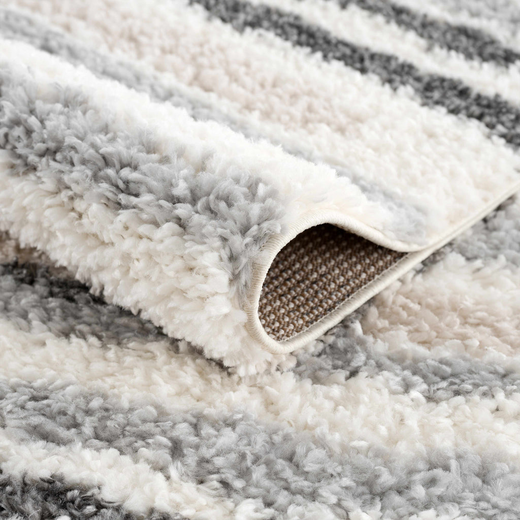 Hauteloom Zoya HGACZOYA883 Cream Machine Made Polypropylene Rug