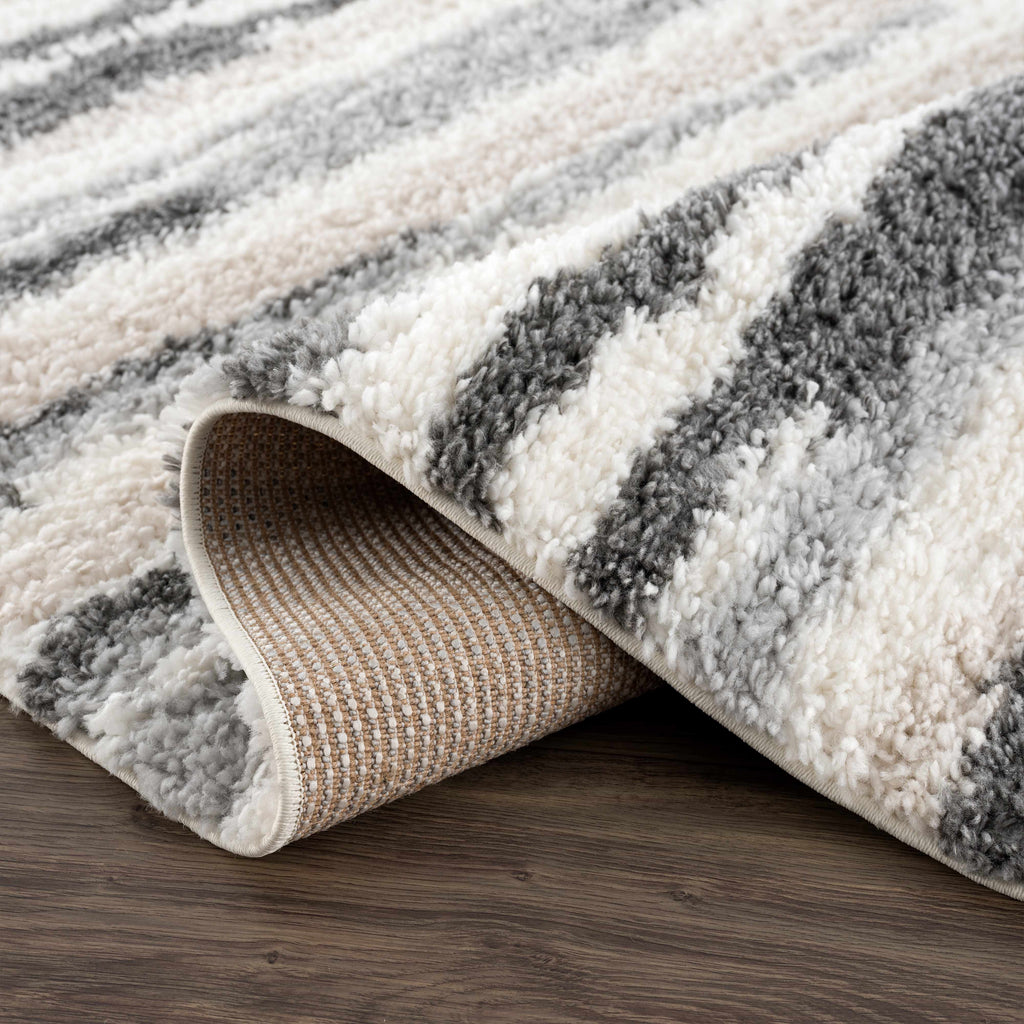 Hauteloom Zoya HGACZOYA883 Cream Machine Made Polypropylene Rug