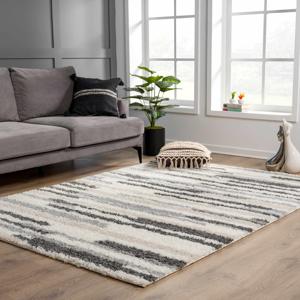 Hauteloom Zoya HGACZOYA883 Cream Machine Made Polypropylene Rug
