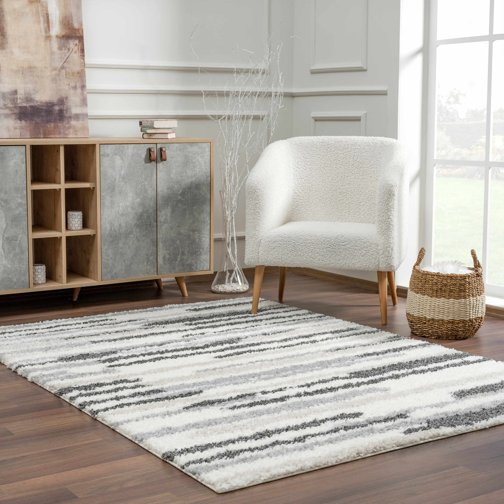 Hauteloom Zoya HGACZOYA883 Cream Machine Made Polypropylene Rug