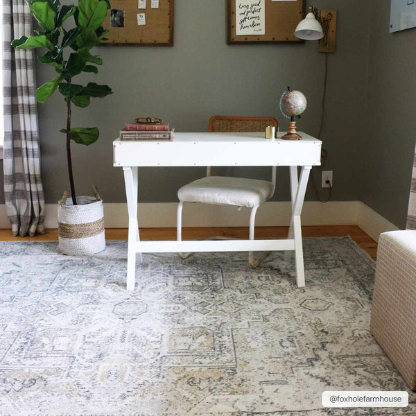 Hauteloom Hera SLLIHERAA43 Ivory Machine Made Polyester Rug
