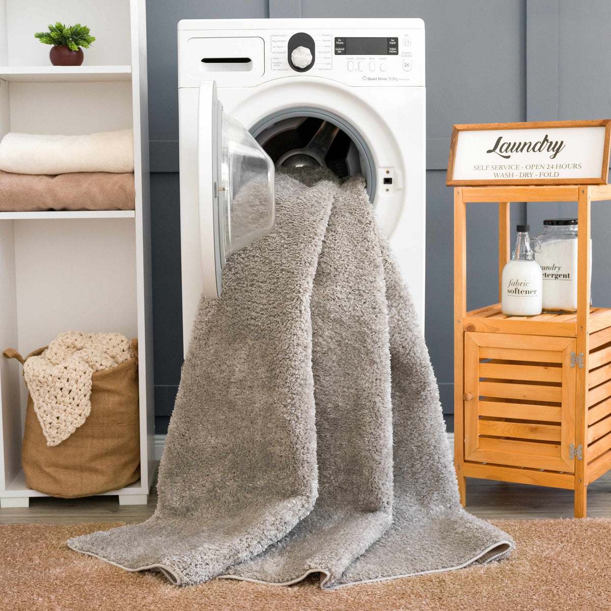 Hauteloom Judy SAFAJUDY882 Light Gray Machine Made Polyester Rug