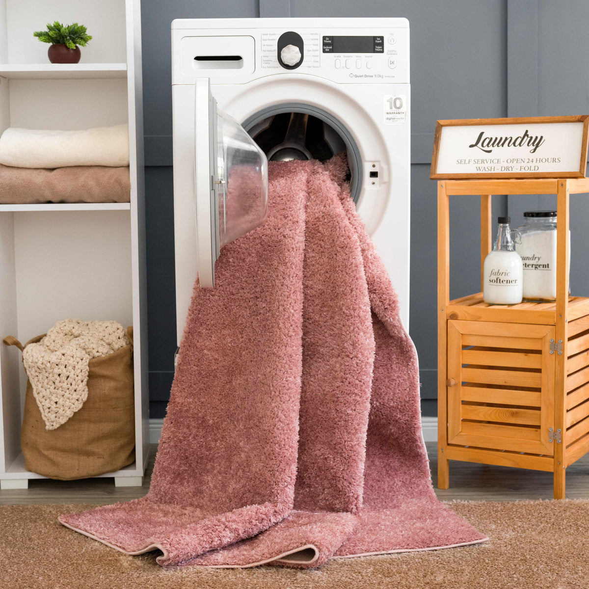 Hauteloom Judy SAFAJUDY870 Pink Machine Made Polyester Rug