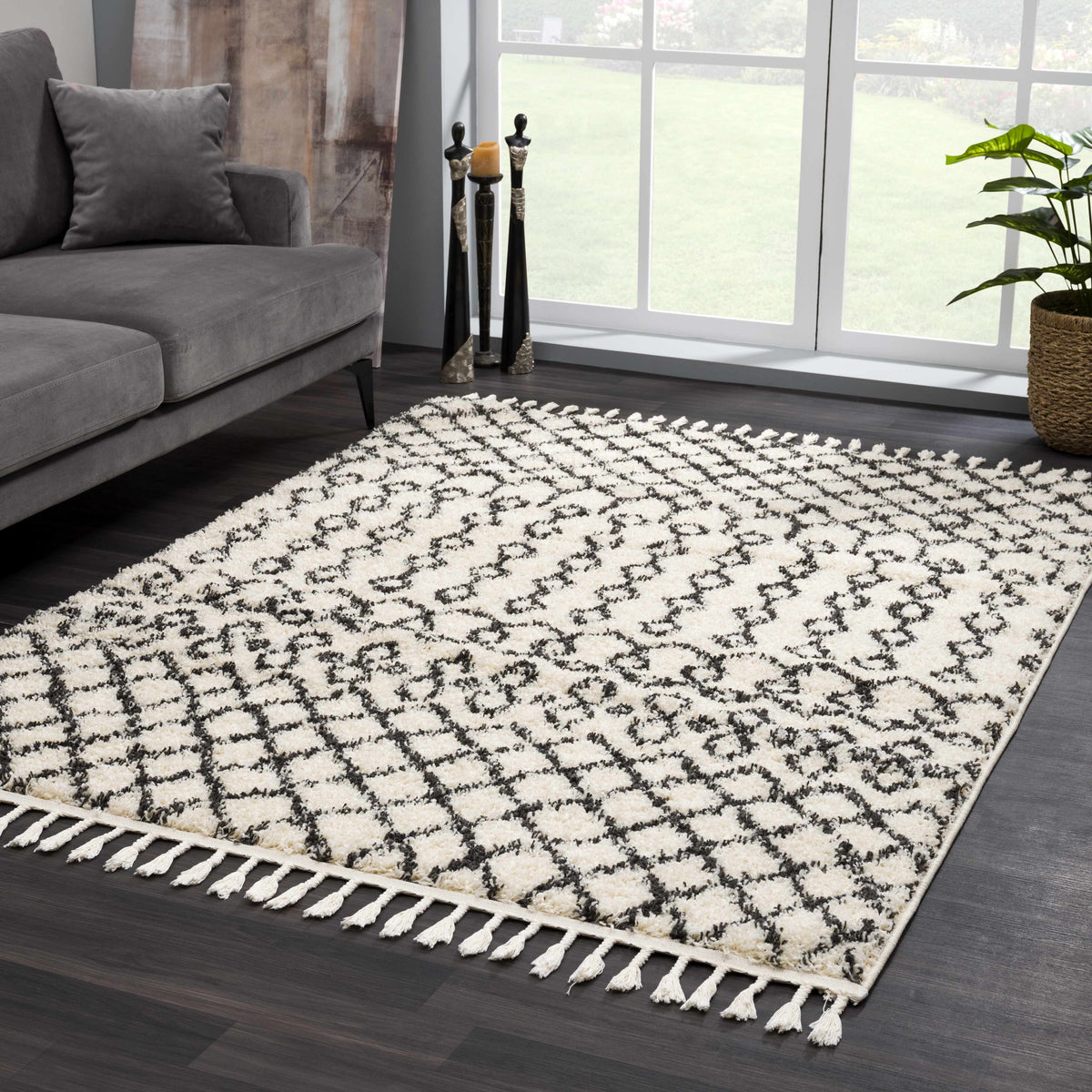 Hauteloom Munich MUNIC Charcoal Machine Made Polypropylene Rug