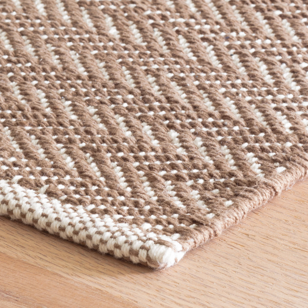 dash albert herringbone rda359 stone rug