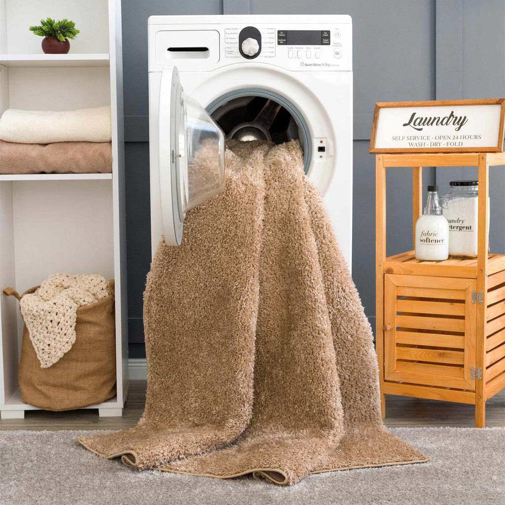 Hauteloom Judy SAFBJUDY871 Dark Red Machine Made Polyester Rug