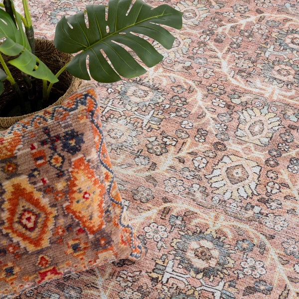 Hauteloom Urpi HGEBURPI8A2 Peach Machine Made Rug