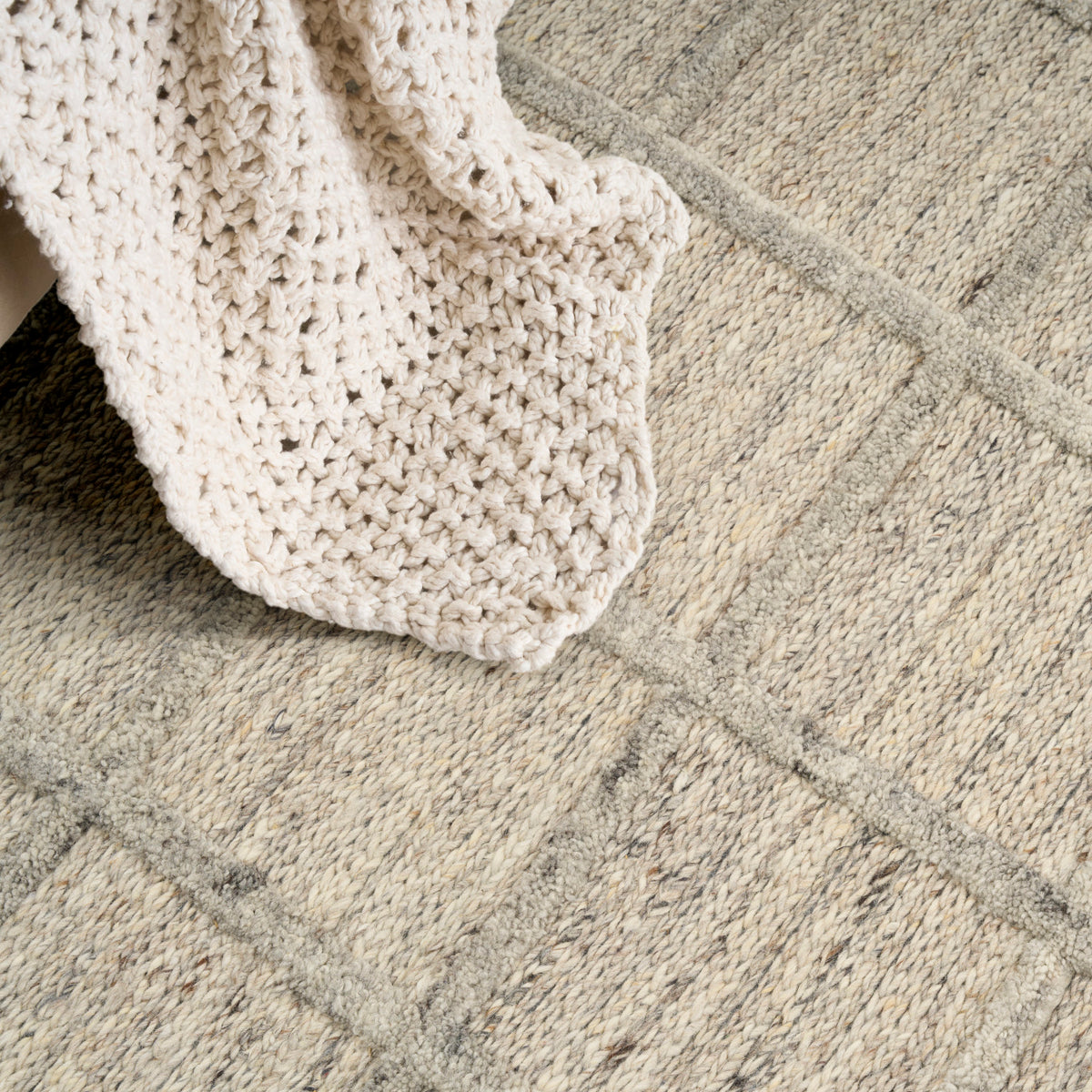 nourison pure framework fra01 silver rug