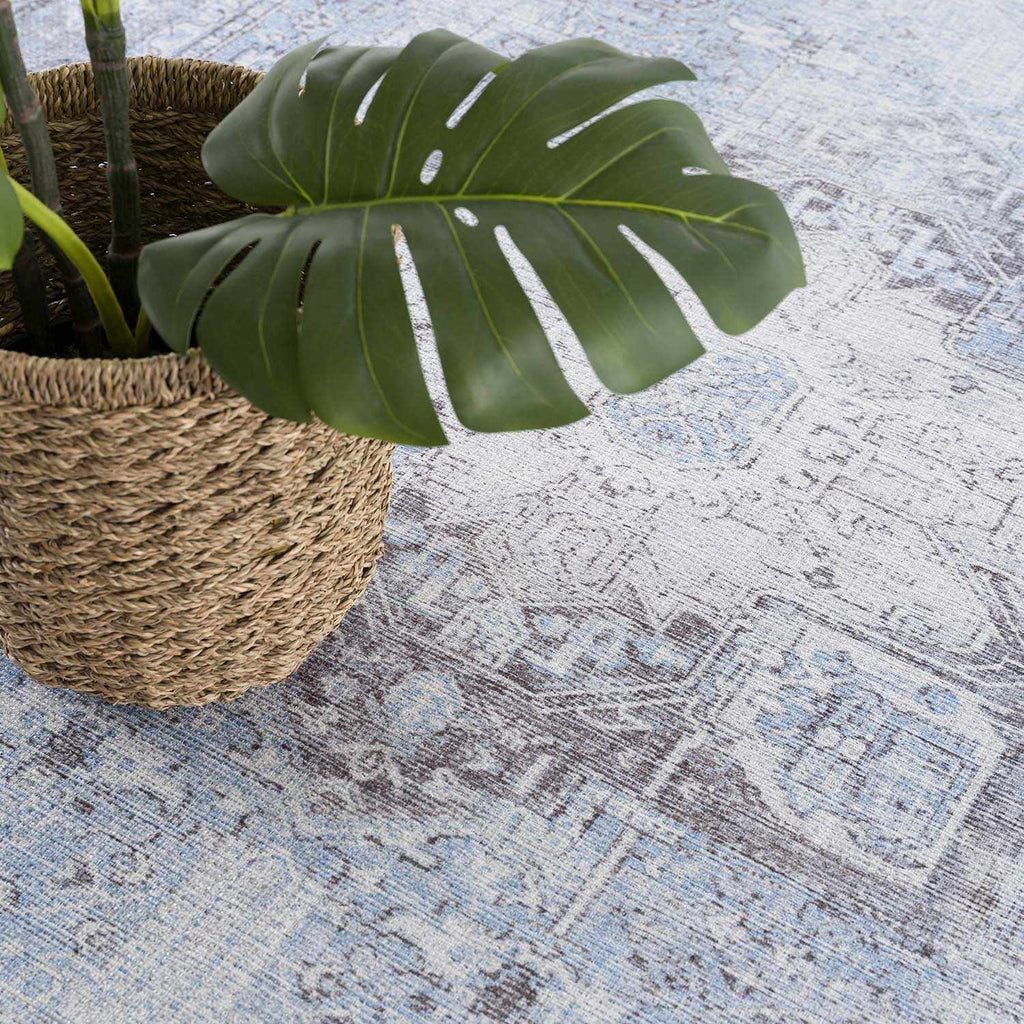 Hauteloom Rosman SAMAROSMA50 Sky Blue Machine Made Chenille-Polyester Rug