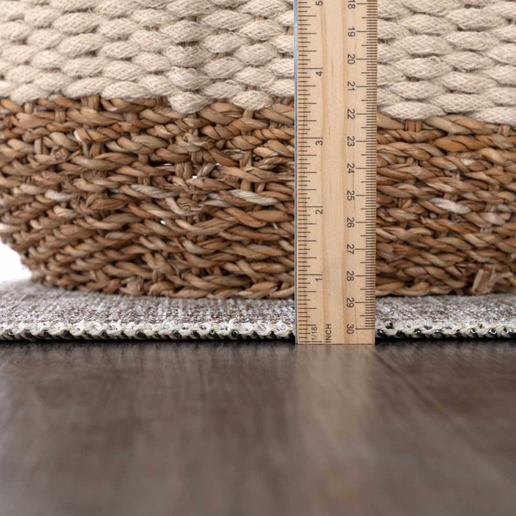 Hauteloom Barny SAMABARNYA1 Off White Machine Made Polyester Rug