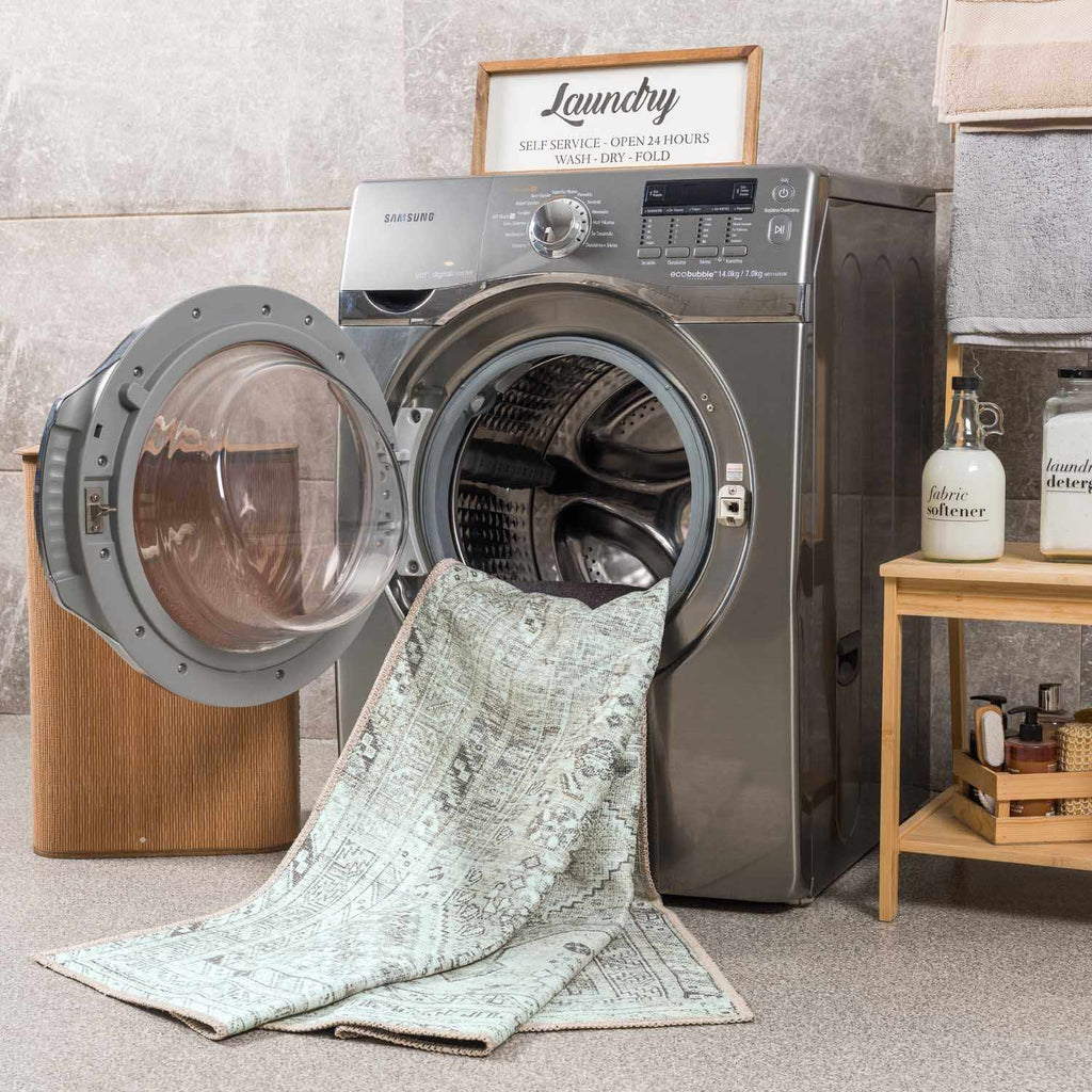 Hauteloom Barny SAMABARNYA1 Off White Machine Made Polyester Rug