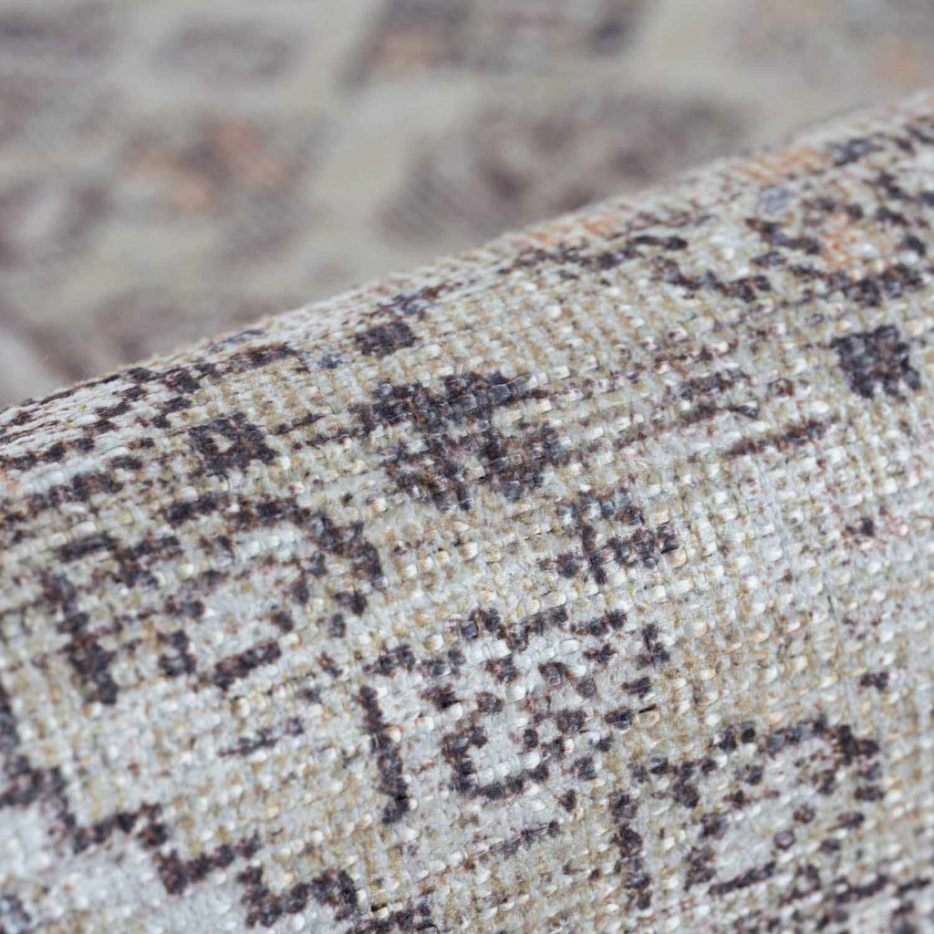 Hauteloom Barny SAMABARNYA4 Ivory Machine Made Polyester Rug