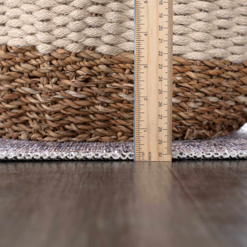 Hauteloom Hedda SAMAHEDDAA1 Light Gray Machine Made Polyester Rug