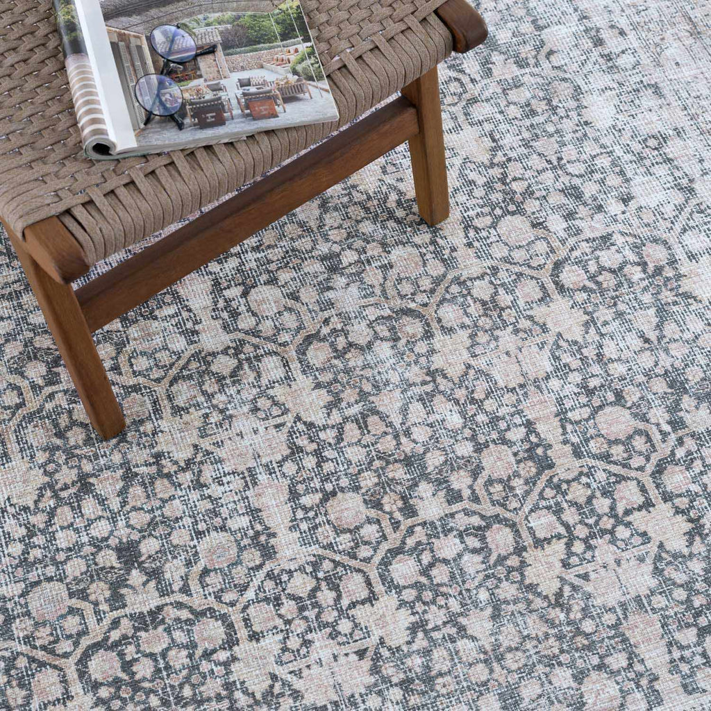 Hauteloom Hedda SAMAHEDDAA1 Light Gray Machine Made Polyester Rug