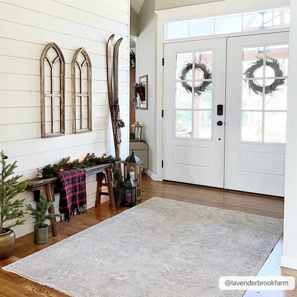 Hauteloom Albuquerque ALBUQ Light Gray Machine Made Polyester Rug