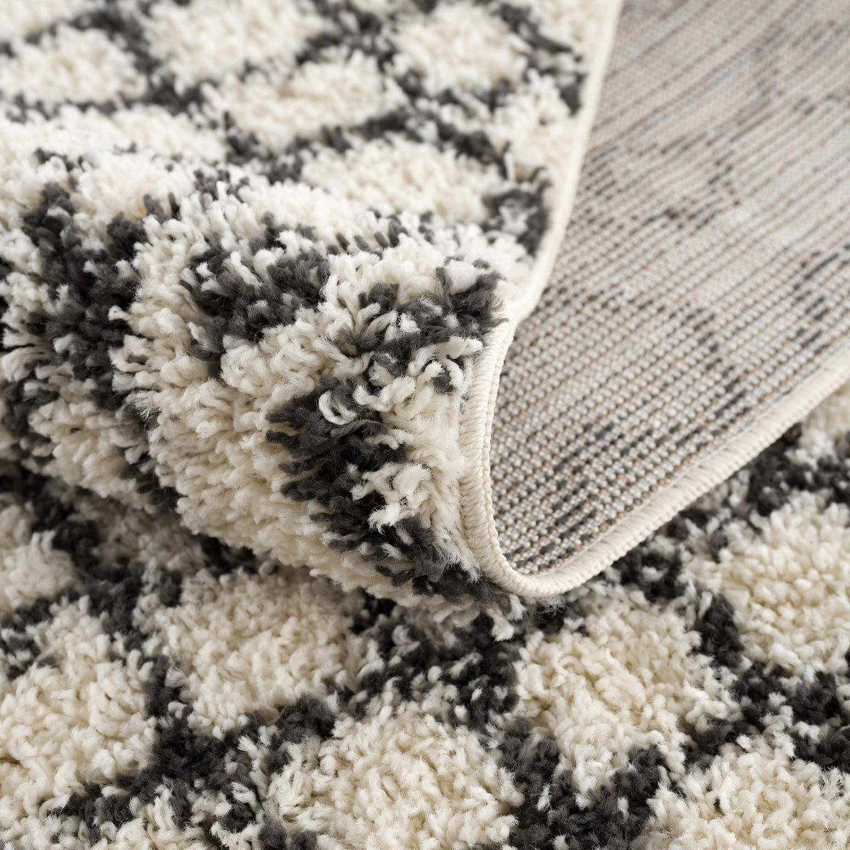 Hauteloom Munich MUNIC Charcoal Machine Made Polypropylene Rug