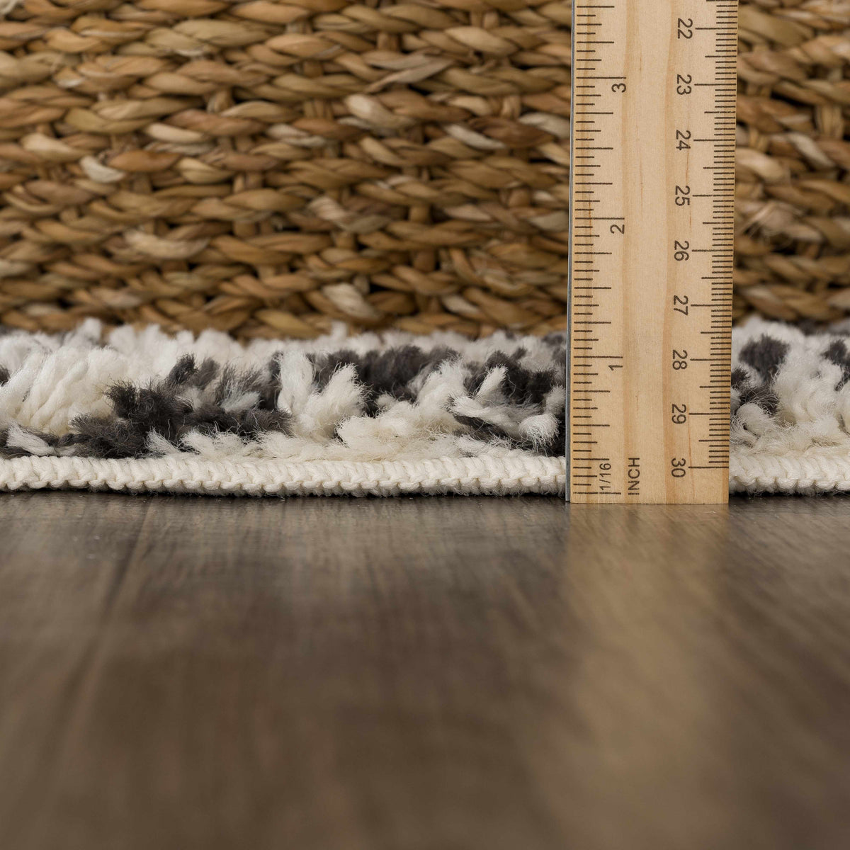 Hauteloom Munich MUNIC Charcoal Machine Made Polypropylene Rug