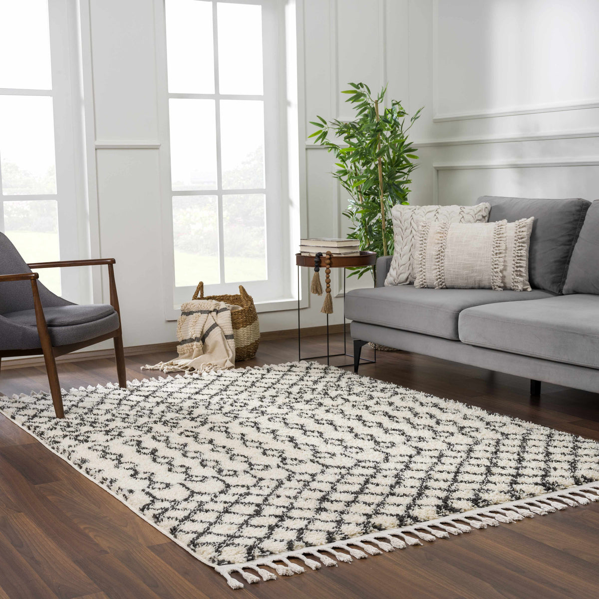 Hauteloom Munich MUNIC Charcoal Machine Made Polypropylene Rug