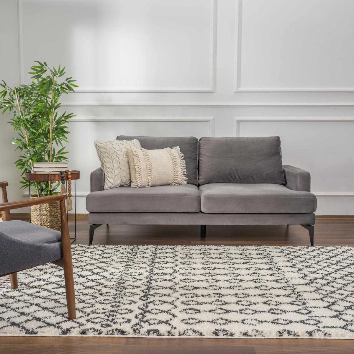 Hauteloom Munich MUNIC Charcoal Machine Made Polypropylene Rug