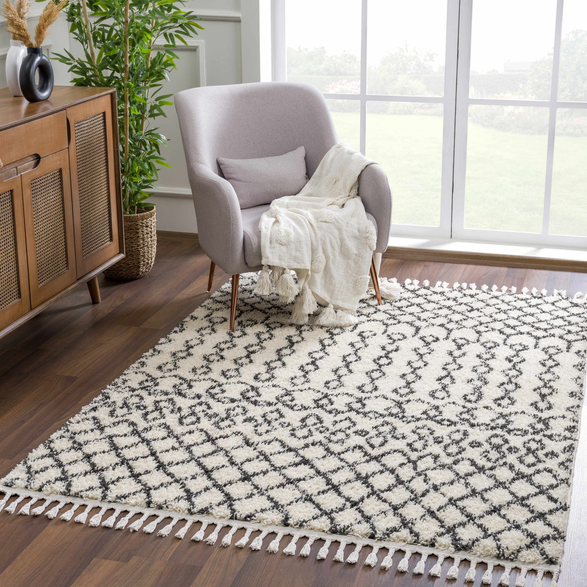 Hauteloom Munich MUNIC Charcoal Machine Made Polypropylene Rug