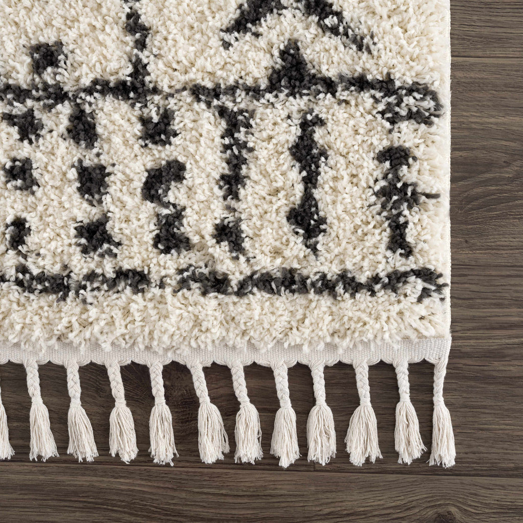 Hauteloom Hauppauge HAUP Charcoal Machine Made Polypropylene Rug
