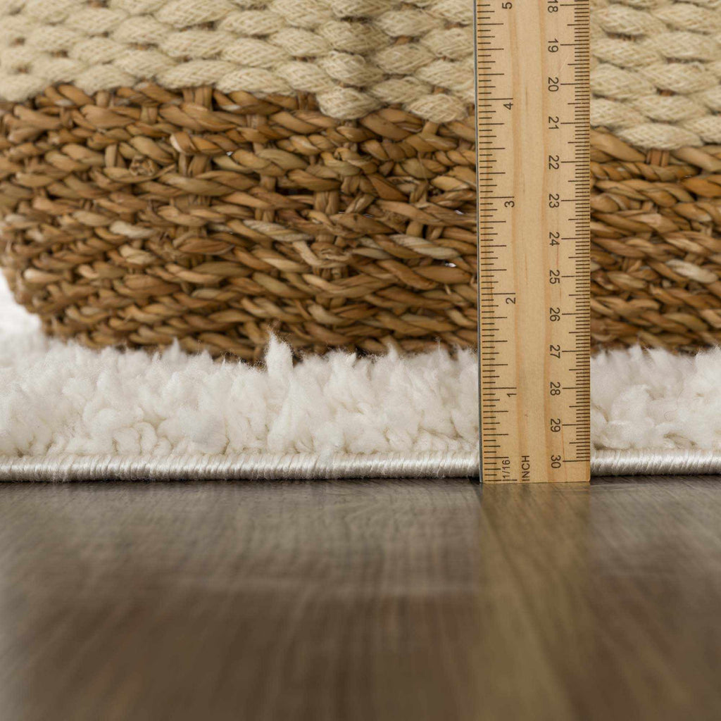Hauteloom Chaia SBMMFIANAA2 Beige Machine Made Polyester Rug