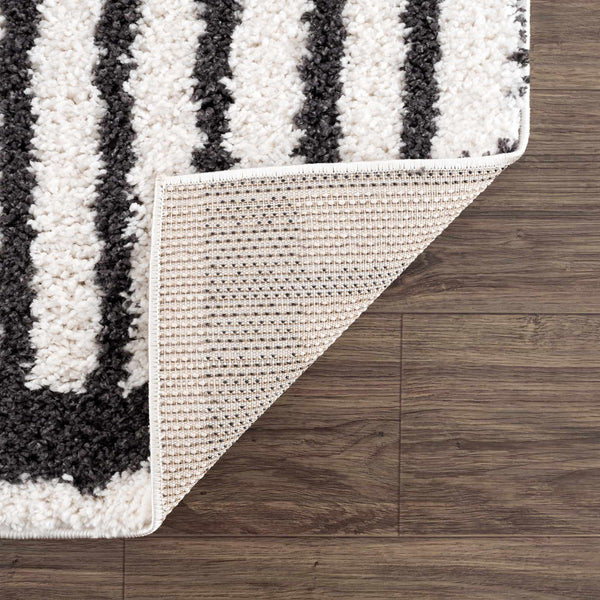 Hauteloom Bauer SBMMBAUERA1 White Machine Made Polyester Rug