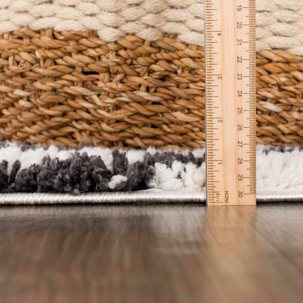 Hauteloom Bauer SBMMBAUERA1 White Machine Made Polyester Rug