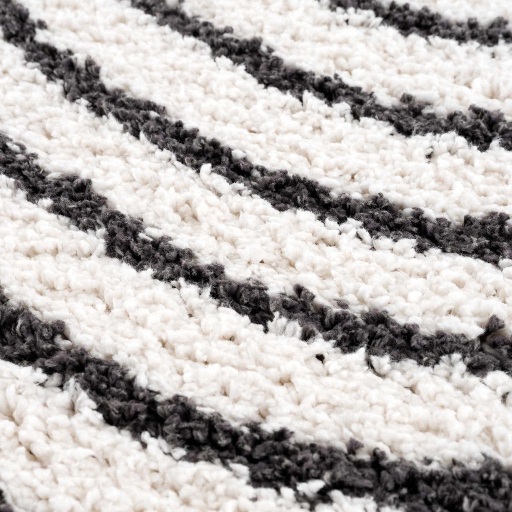 Hauteloom Bauer SBMMBAUERA1 White Machine Made Polyester Rug