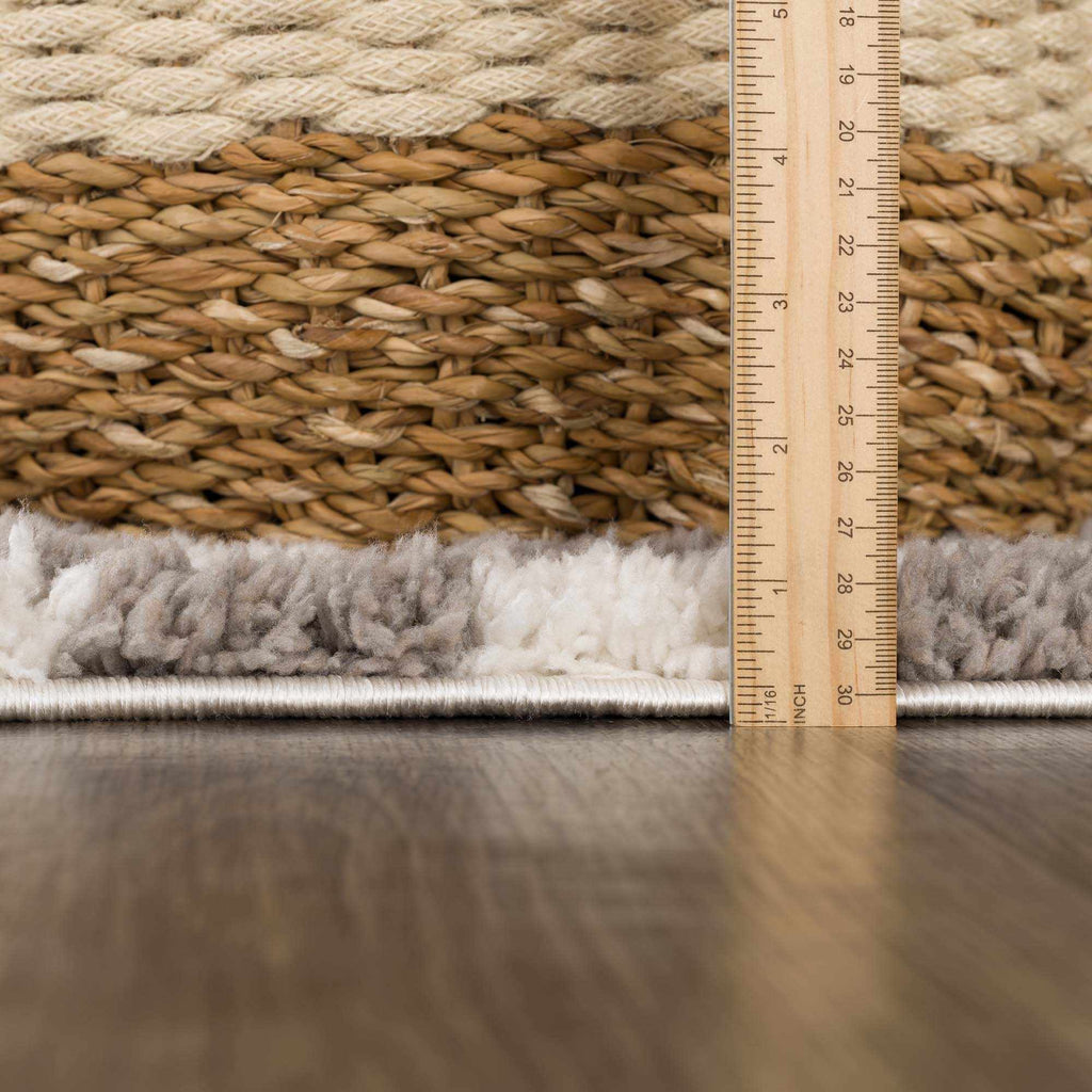 Hauteloom Kieu SBMMIVRITA2 Light Gray Machine Made Polyester Rug