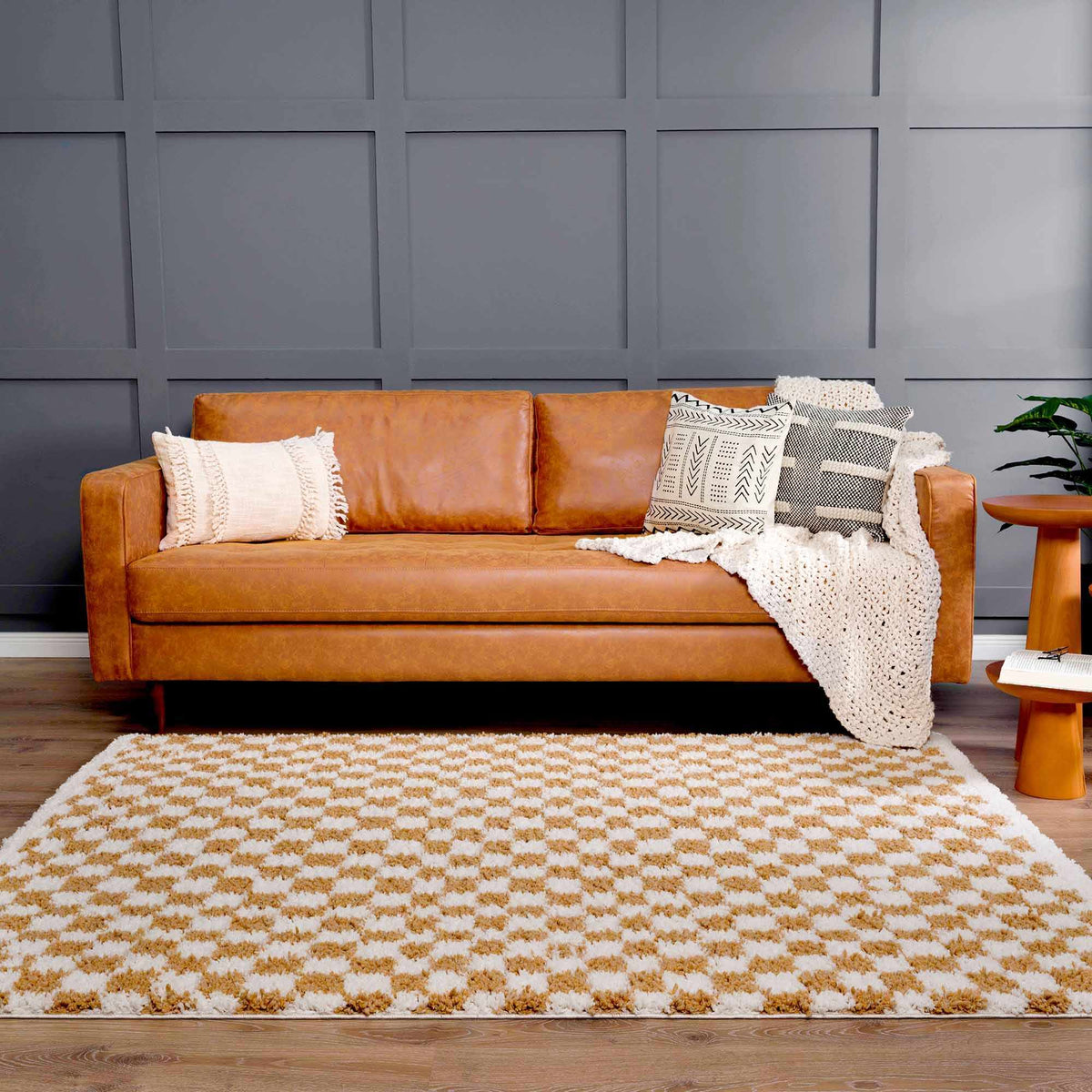 Hauteloom Kieu SBMMKIEU8A2 Ivory Machine Made Polyester Rug