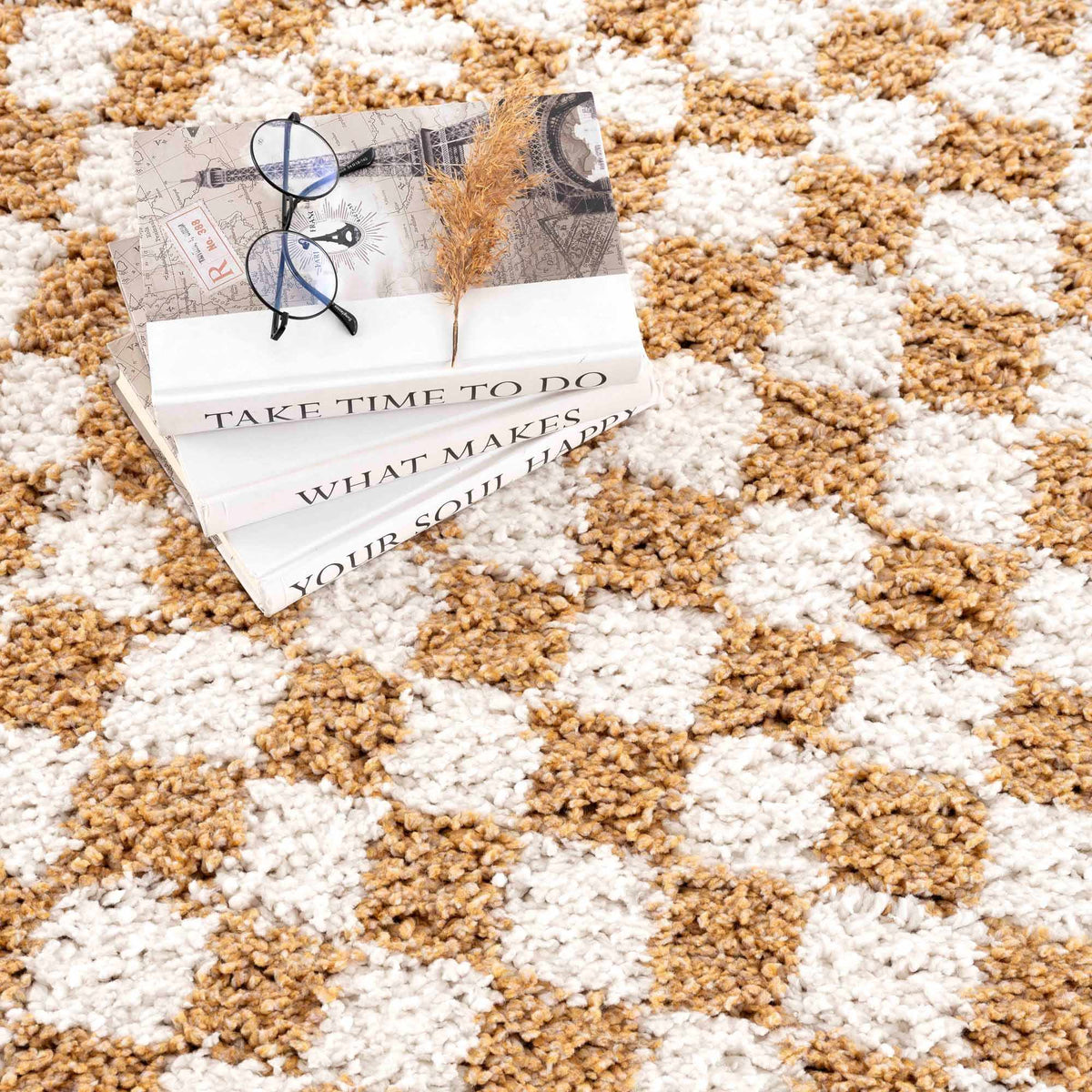 Hauteloom Kieu SBMMKIEU8A2 Ivory Machine Made Polyester Rug