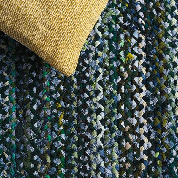 safavieh clearance braided brd210y dark green rug