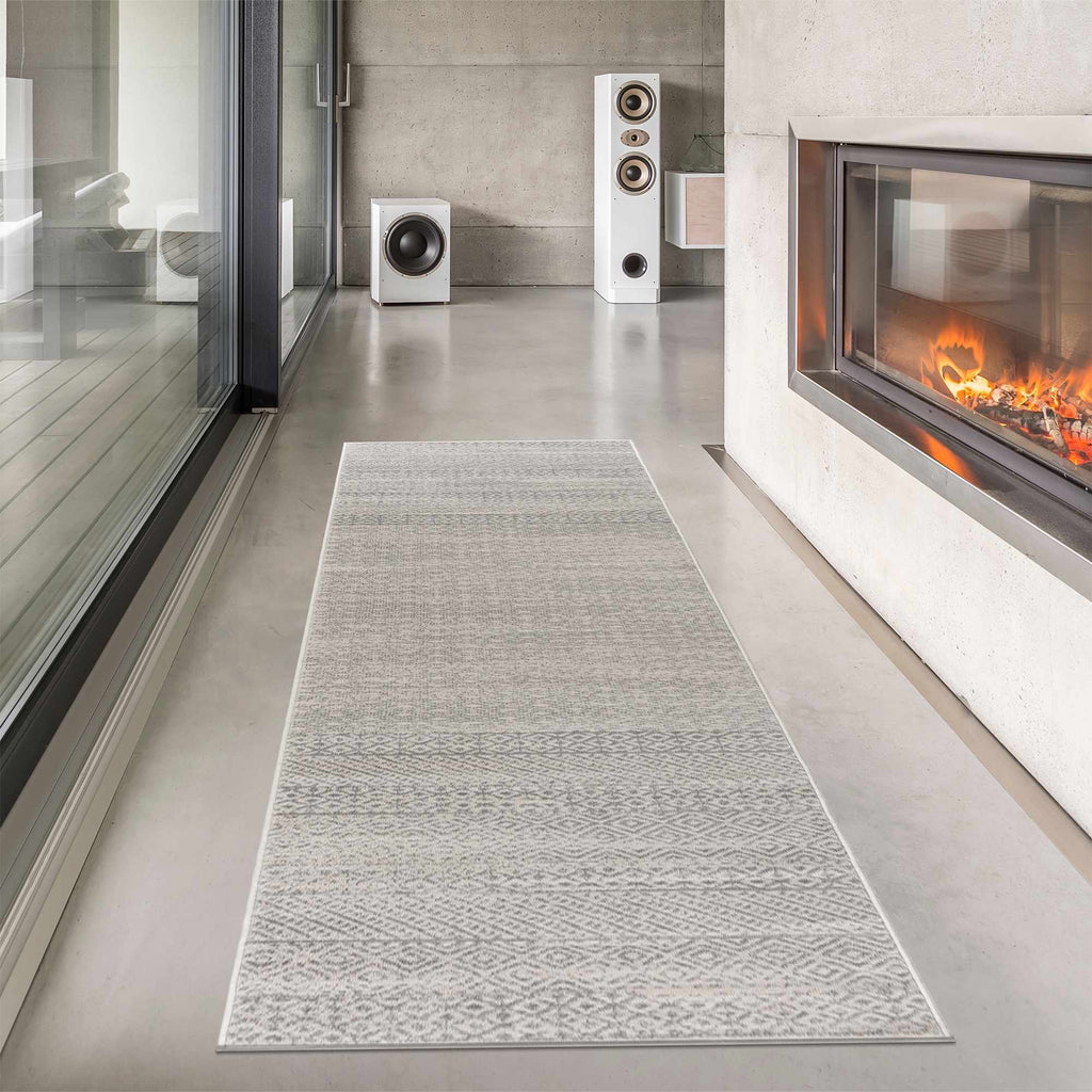 Hauteloom Tigris TGS2317 Ivory Machine Made Polypropylene Rug
