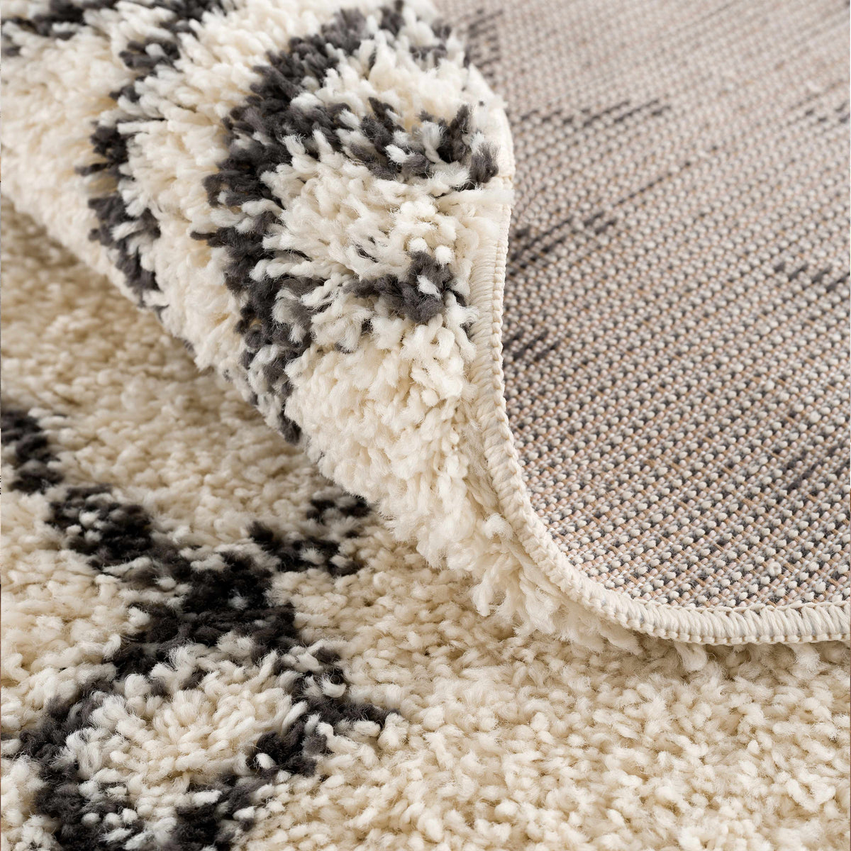 Hauteloom Emlenton EML Charcoal Machine Made Polypropylene Rug