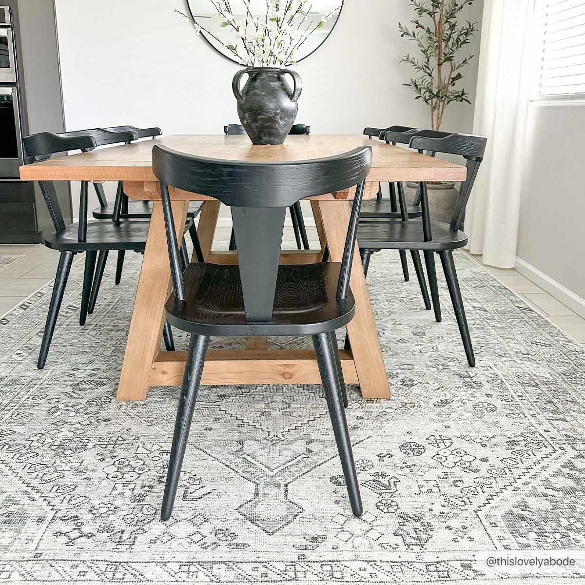 Hauteloom Barny SAMABARNYA1 Off White Machine Made Polyester Rug