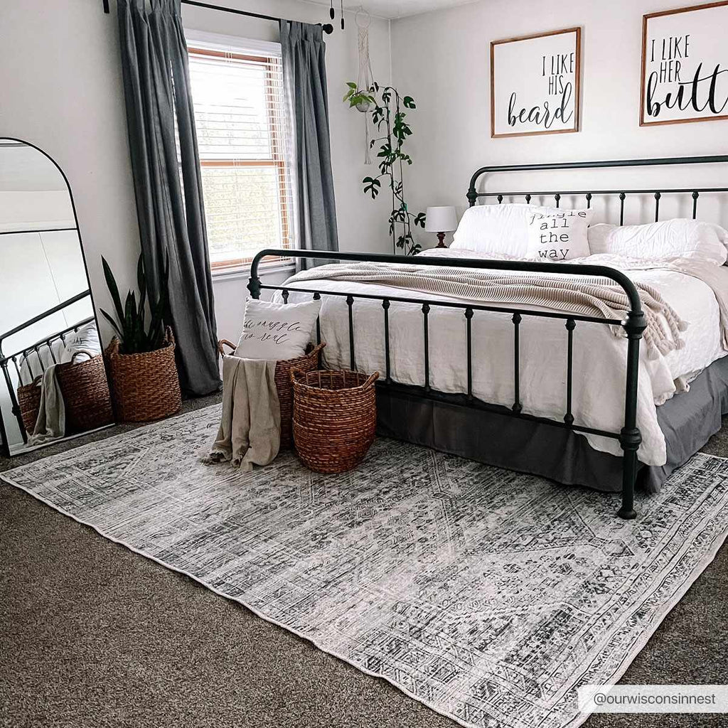 Hauteloom Barny SAMABARNYA1 Off White Machine Made Polyester Rug