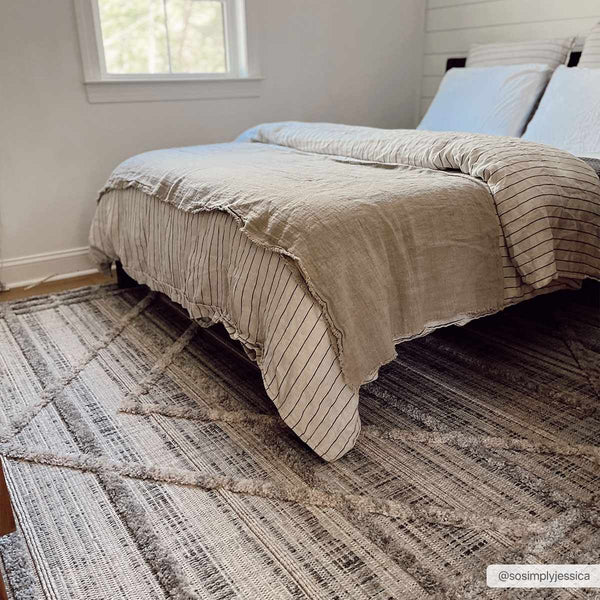 Hauteloom Barurao BARU Charcoal Machine Made Polyester Rug
