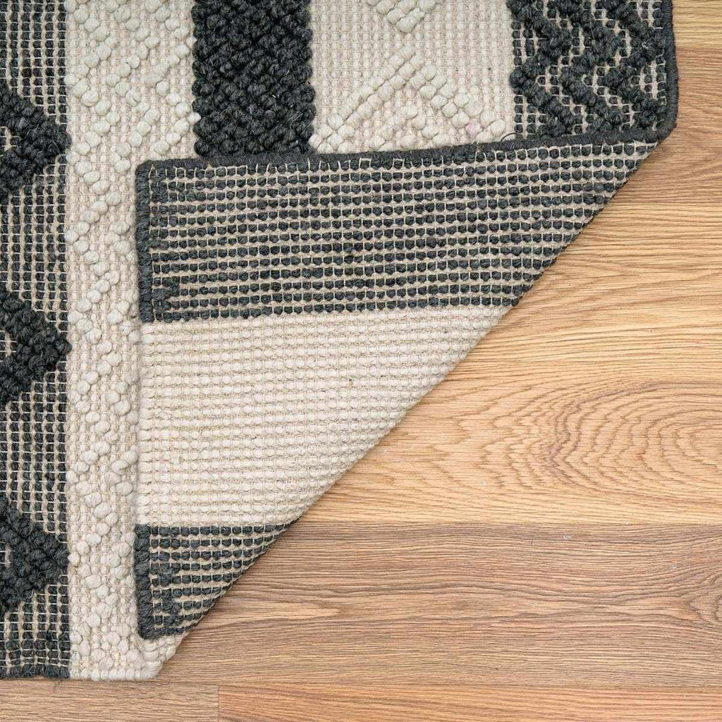 Hauteloom Whittington CARRS White Woven/Flatwoven Wool Rug