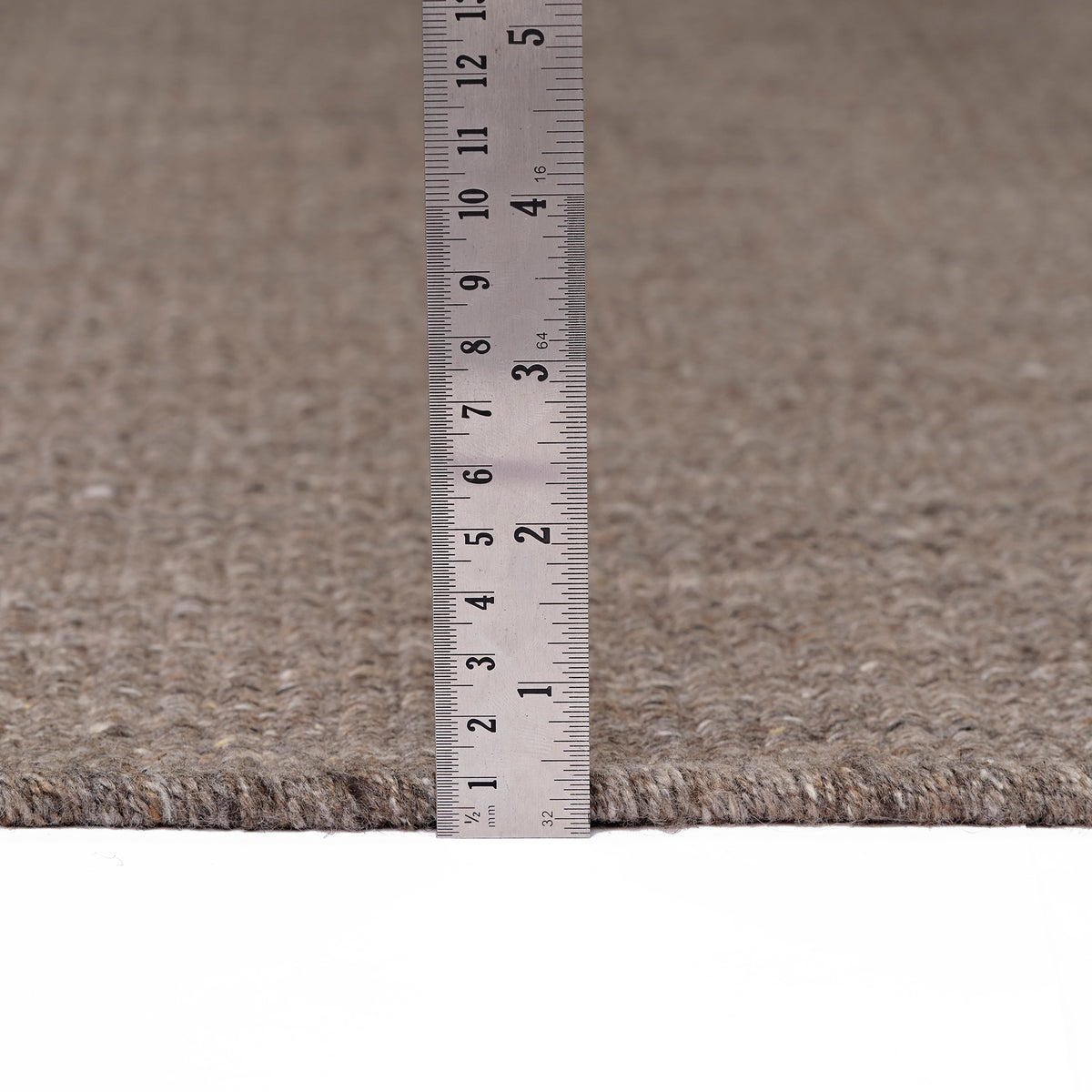 dalyn chambal ch1 chocolate rug
