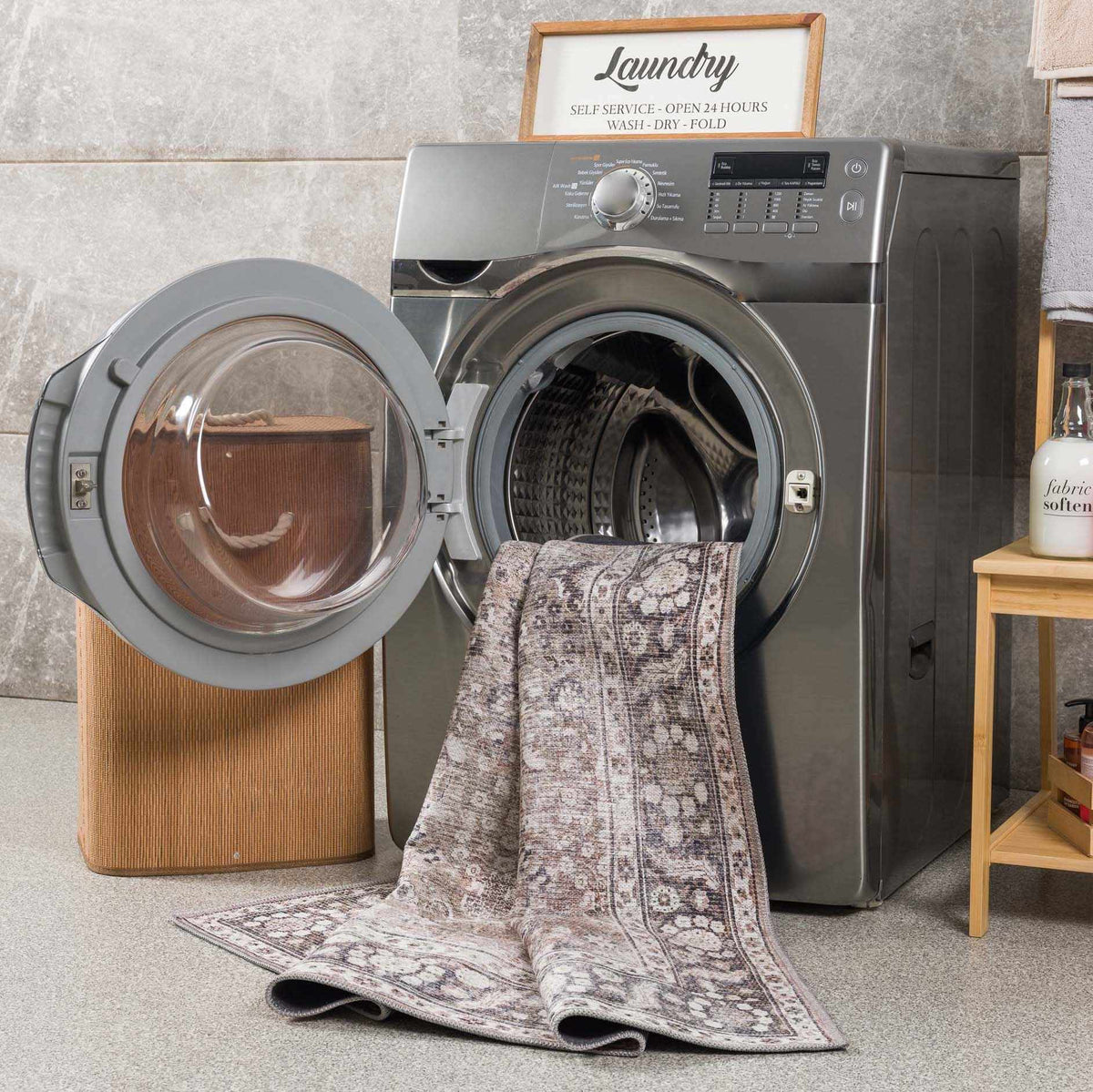 Hauteloom Ganyangan GANY Black Machine Made Chenille-Polyester Rug