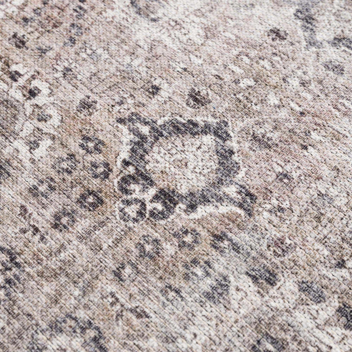 Hauteloom Ganyangan GANY Black Machine Made Chenille-Polyester Rug