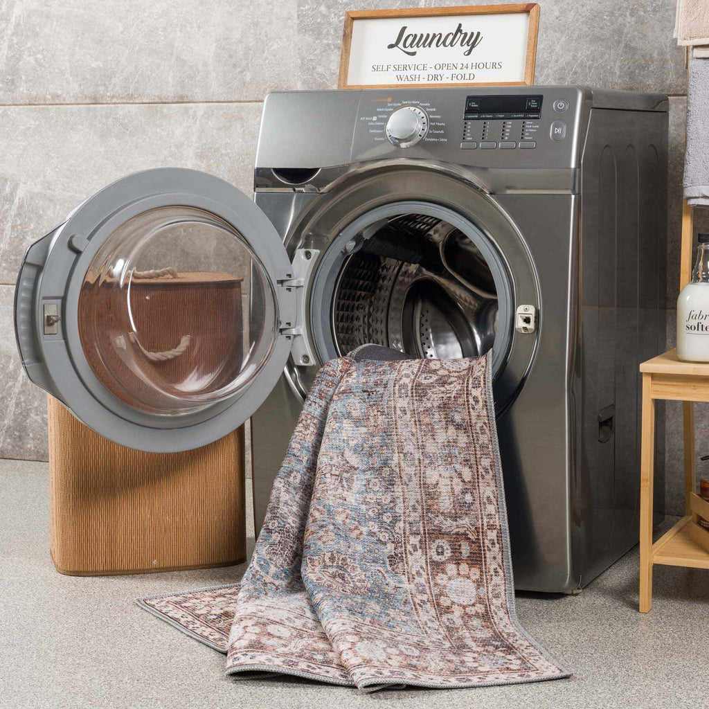 Hauteloom Dauis DAUI Cream Machine Made Chenille-Polyester Rug