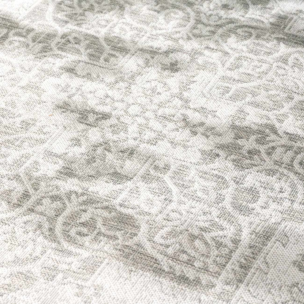 Hauteloom Canadian CNDN Gray Machine Made Polypropylene Rug