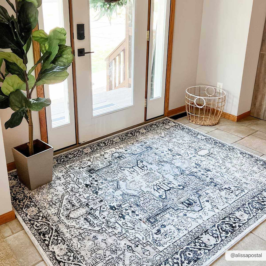Hauteloom Cabacungan CABAC Black Machine Made Polyester Rug