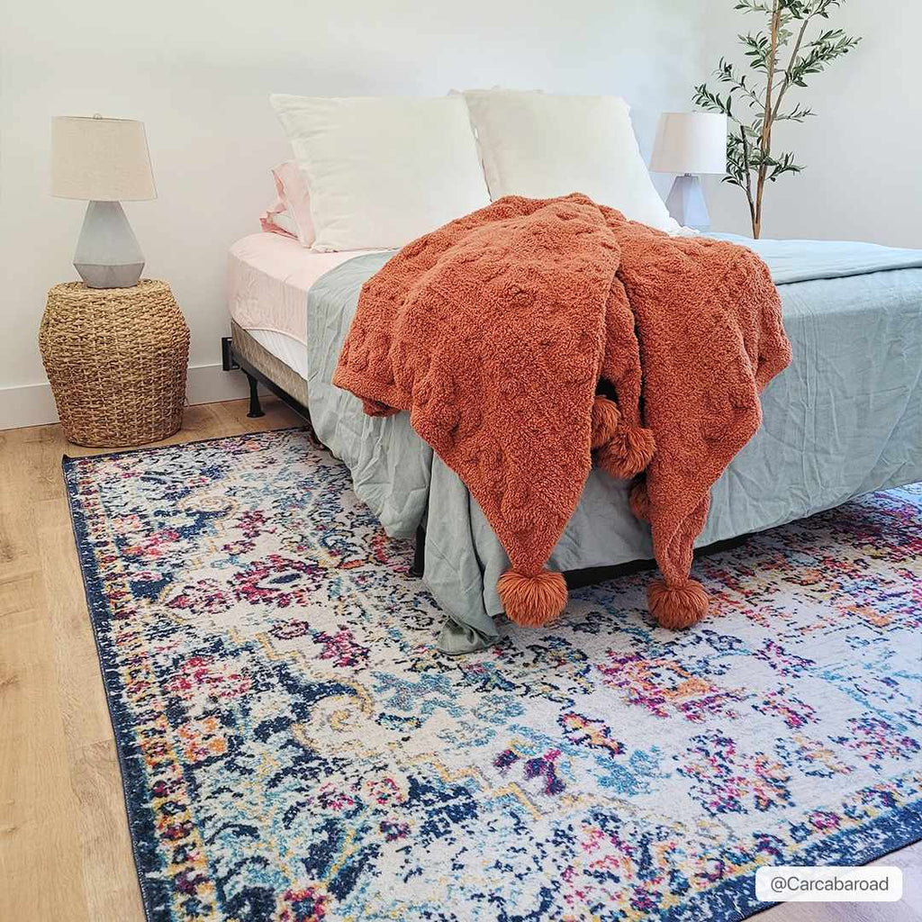 Hauteloom Mwingi MWI White Machine Made Polyester Rug
