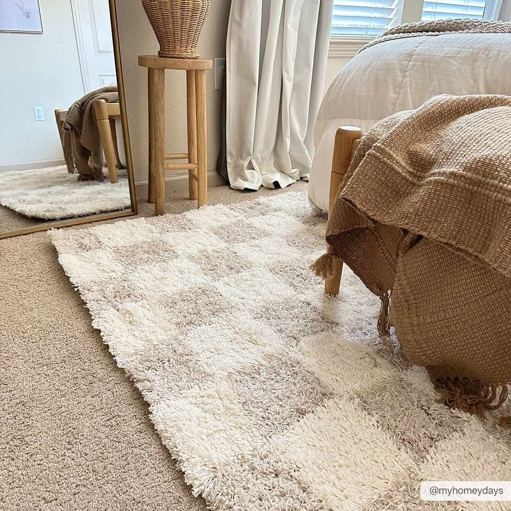 Hauteloom Atira SUSGATIRBA5 Cream Machine Made Polypropylene Rug